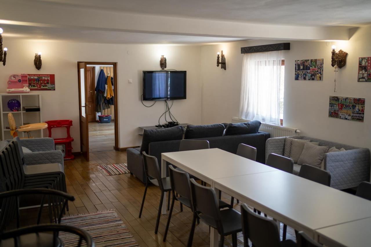 3A Guest House Sicasău エクステリア 写真