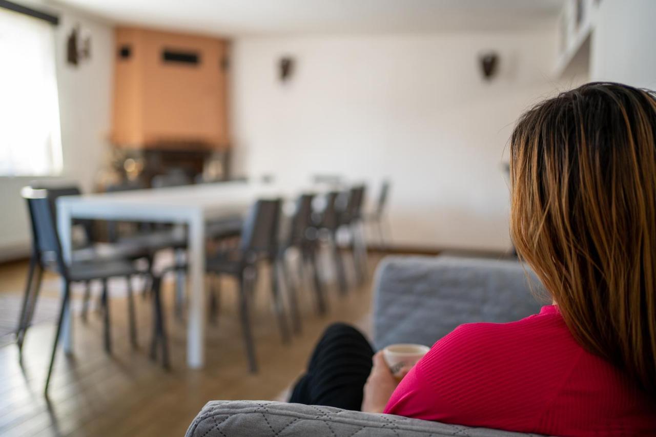 3A Guest House Sicasău エクステリア 写真
