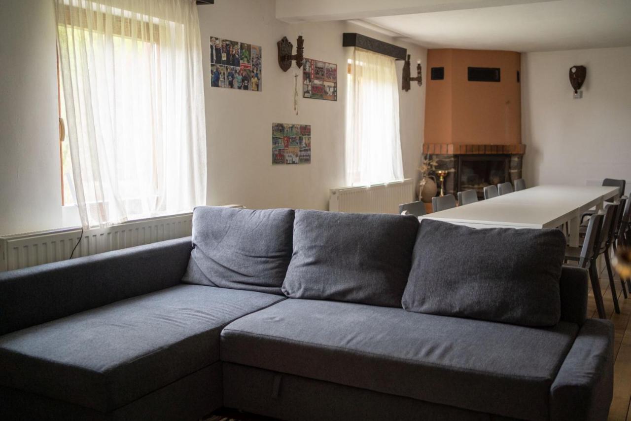 3A Guest House Sicasău エクステリア 写真